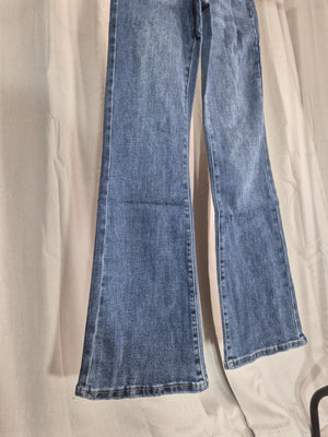 Skinny Flare Stretch Fit Blue Denim Jean leg detail